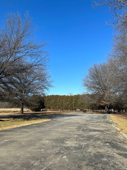 More Photos Of 2418 & 2388 S Main St, Mansfield Office For Sale