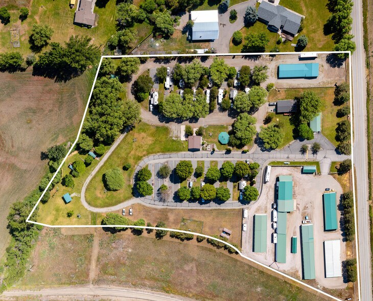 More Photos Of 8 W Curlew Lake Rd, Republic Self Storage For Sale