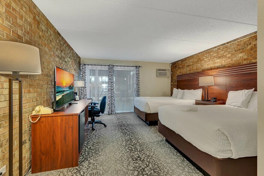 More Photos Of 200 E State 28 Hwy, Morris Hospitality For Sale