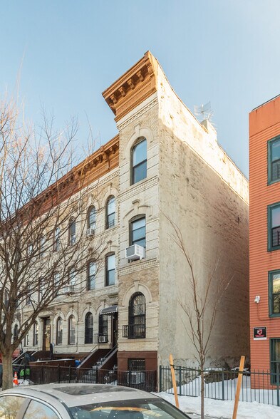 More Photos Of 898 Hancock St, Brooklyn Apartments For Sale