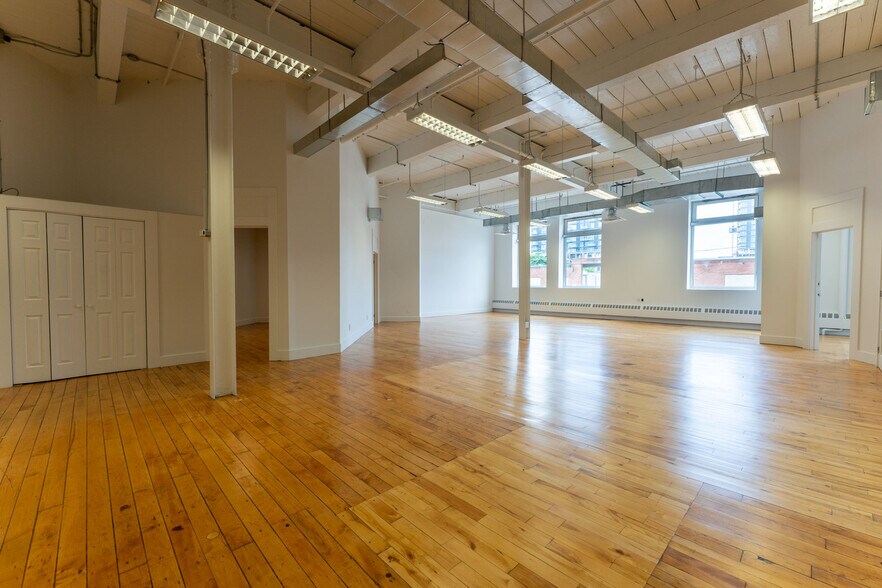 More Photos Of 219 Dufferin St, Toronto Loft Creative Space For Lease