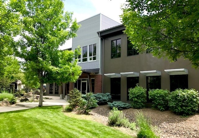 More Photos Of 255 SW Bluff Dr, Bend Medical For Sale