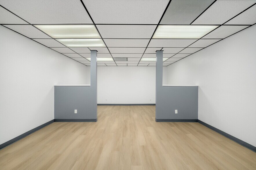 More Photos Of 570 N Towne Ave, Pomona Storefront Retail Office For Sale