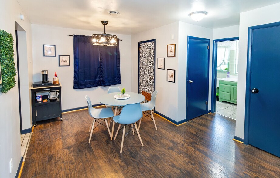 More Photos Of 903 Edgar St, Evansville Multifamily For Sale