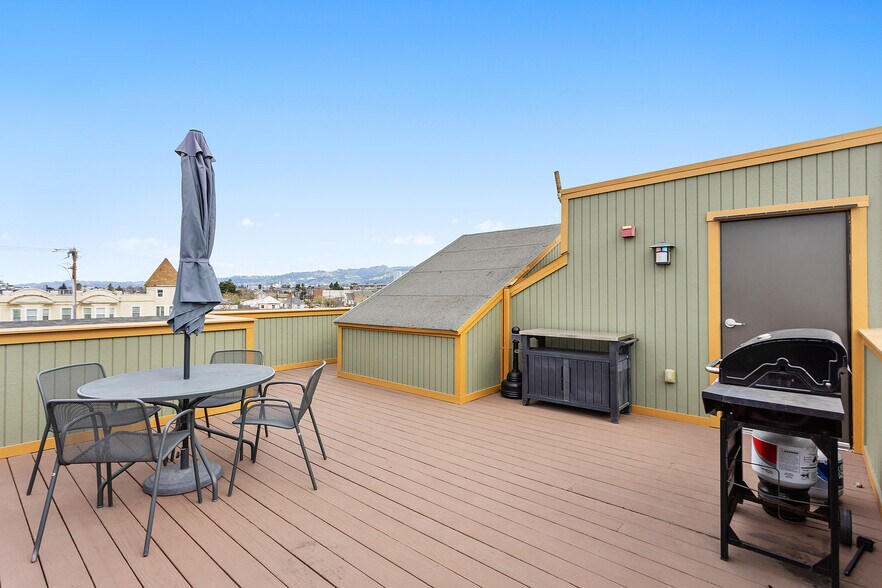 More Photos Of 2415 San Pablo Ave, Oakland Apartments For Sale