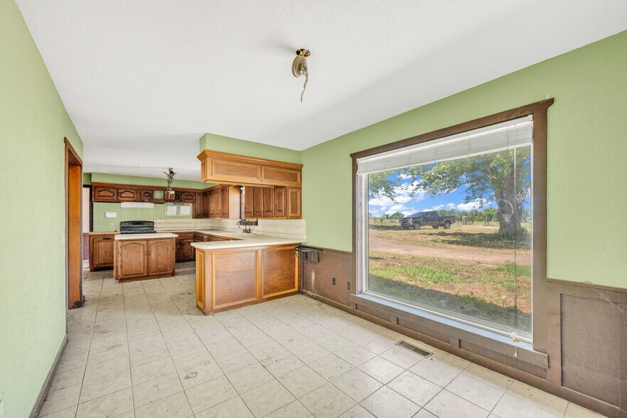 More Photos Of 1311 County Road 1390, Chickasha Land For Sale
