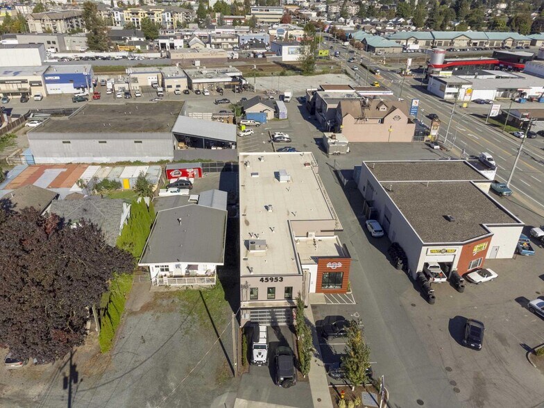 More Photos Of 45949 Rowat Av, Chilliwack Auto Repair For Sale