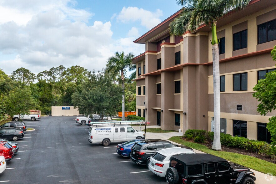 More Photos Of 12250 E Tamiami Trl, Naples Medical For Lease