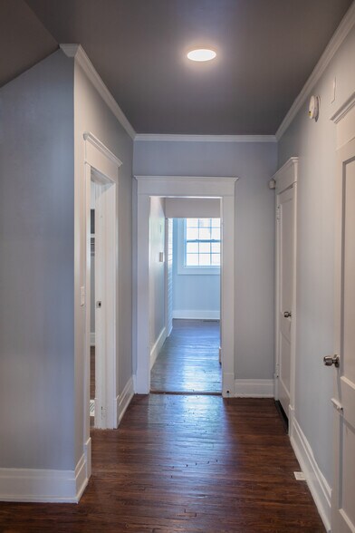 More Photos Of 1103 17th Ave S, Nashville Office For Lease