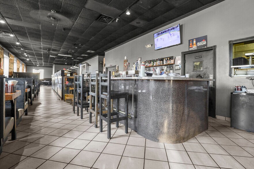 More Photos Of 107 S Main St, Almont Restaurant For Lease