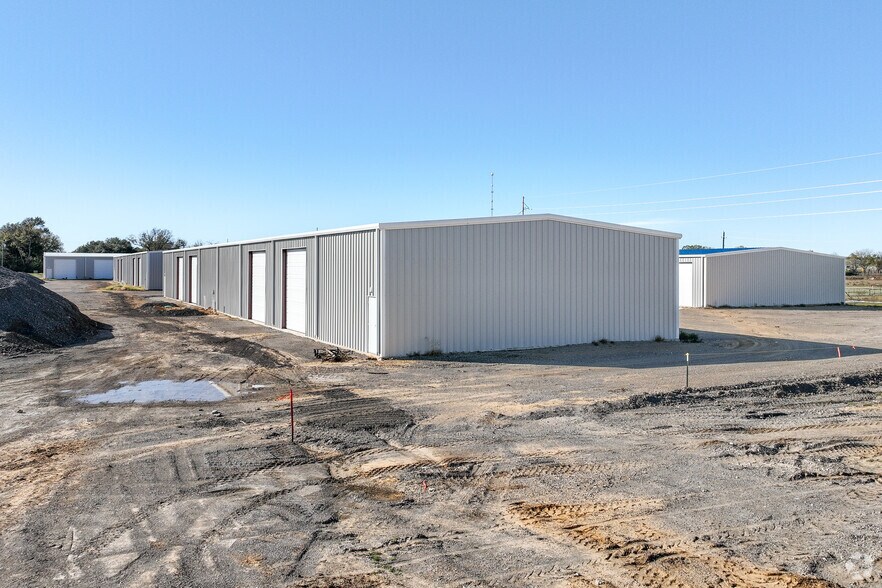 More Photos Of 5640 Eden Rd, Kennedale Unknown For Lease