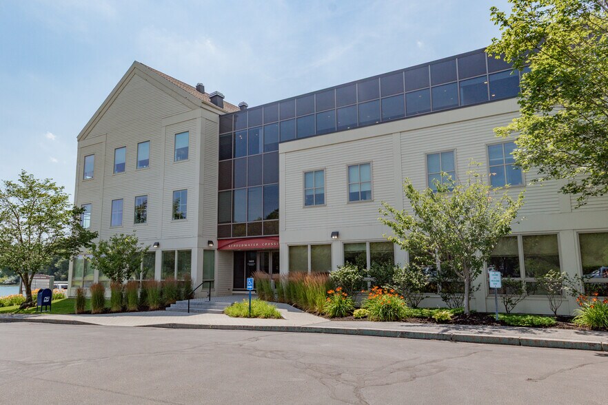 More Photos Of 1685 Congress St, Portland Office For Sale