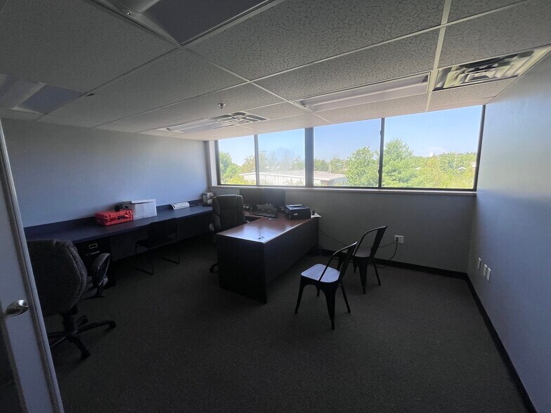 More Photos Of 18 Graf Rd, Newburyport Industrial For Sale