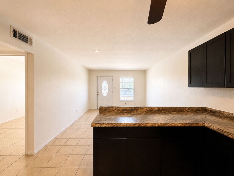 More Photos Of 1004 Austin St, Portland Apartments For Sale
