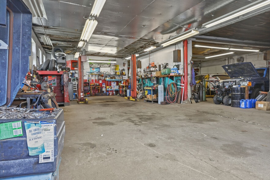 More Photos Of 19 Benefit St, Pawtucket Industrial For Sale