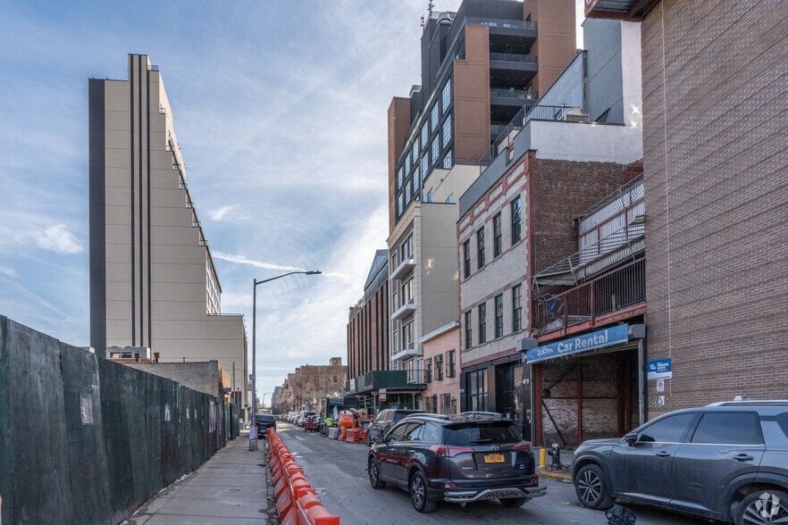 More Photos Of 31 Spencer St, Brooklyn Office For Sale