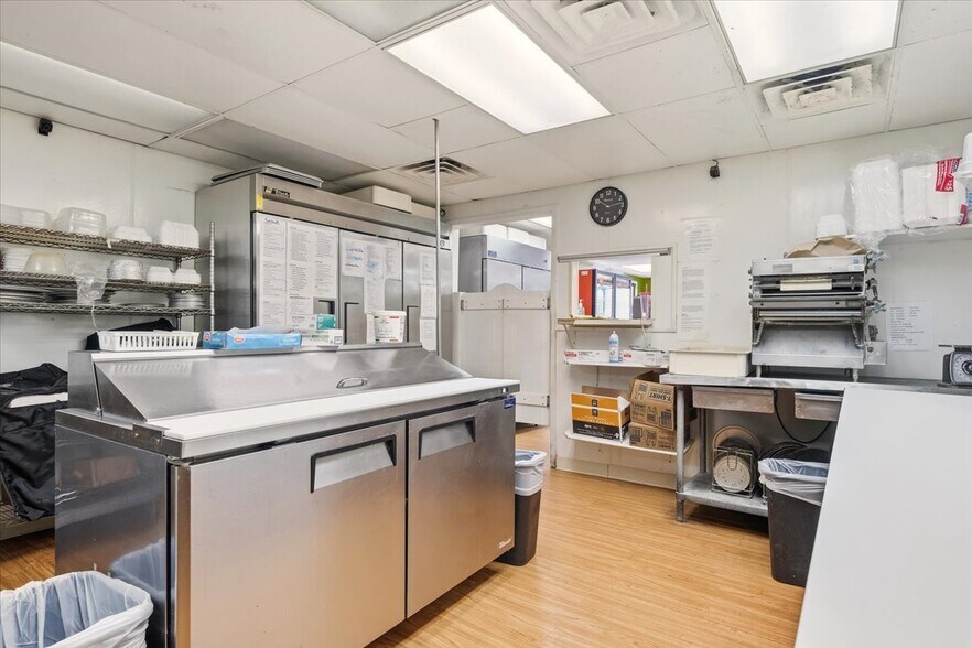 More Photos Of 547 E Main St, Ashland Restaurant For Sale