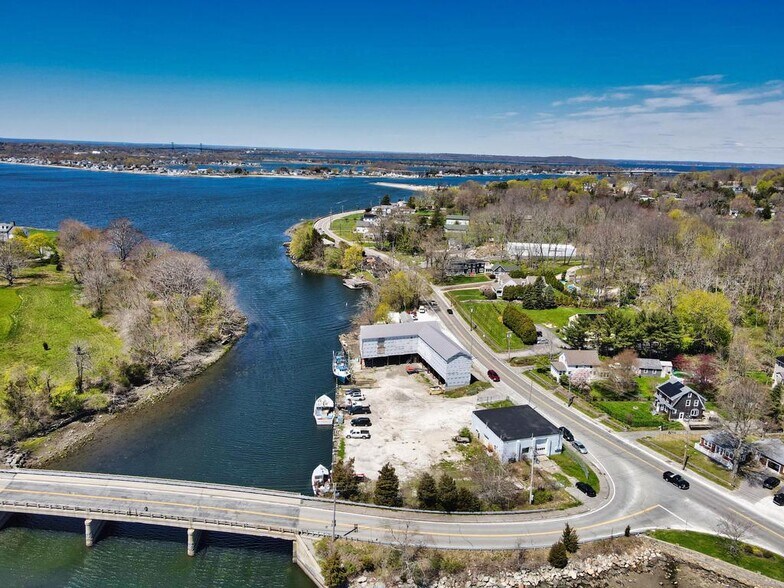 More Photos Of 2139 Main Rd, Tiverton Marina For Sale