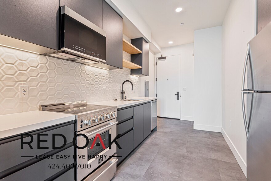 More Photos Of 3450 W 43rd St, Los Angeles Apartments For Lease