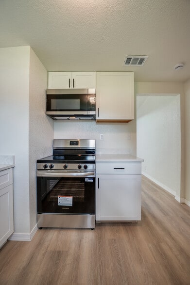 More Photos Of 259 Jefferson St, Daytona Beach Multifamily For Sale