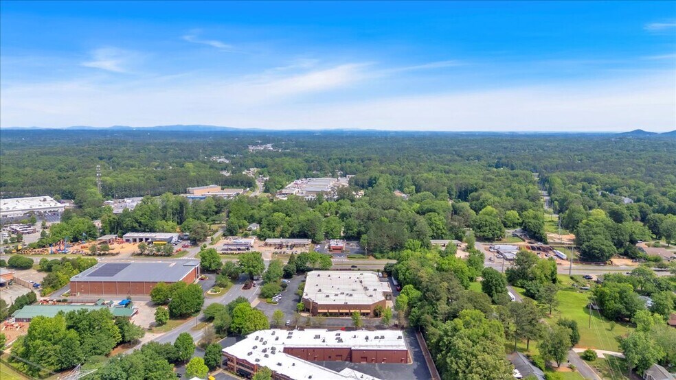 More Photos Of 1880 W Oak Pky, Marietta Light Distribution For Lease
