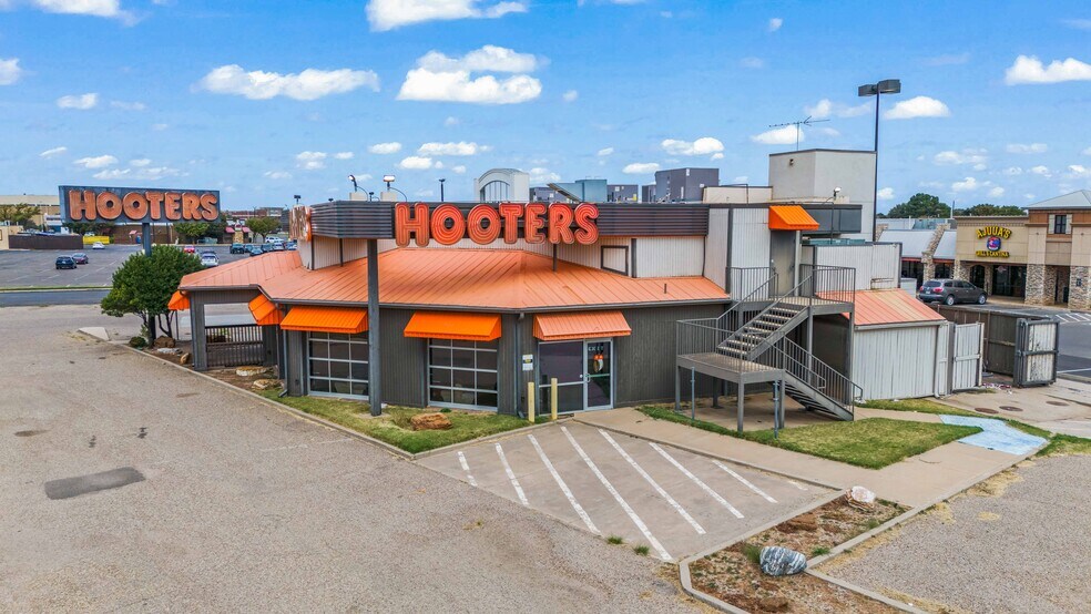 More Photos Of 4950 S Loop 289, Lubbock Restaurant For Lease