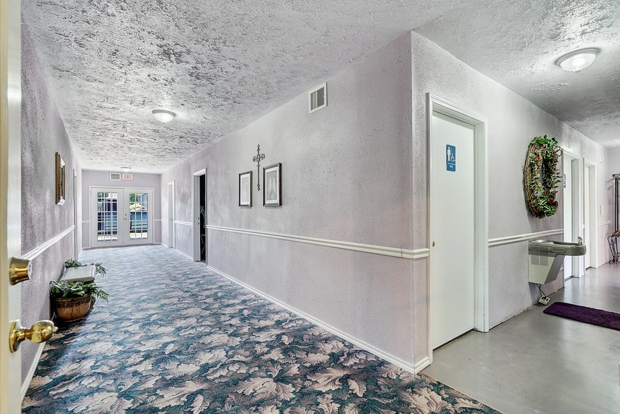 More Photos Of 13712 Rankin Cir, Houston Religious Facility For Sale