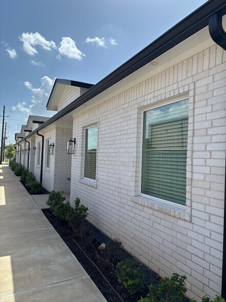 More Photos Of 18920 Kuykendahl Rd, Spring Office For Sale