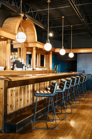 More Photos Of 5264 Verona Rd, Fitchburg General Retail For Sale