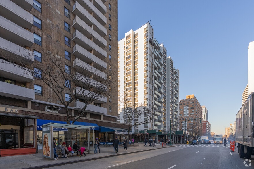 More Photos Of 700 Columbus Ave, New York Apartments For Lease