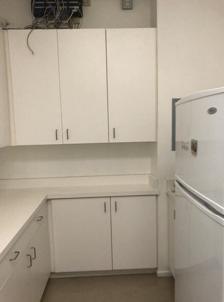 More Photos Of 7010 Soquel Dr, Aptos Office For Lease