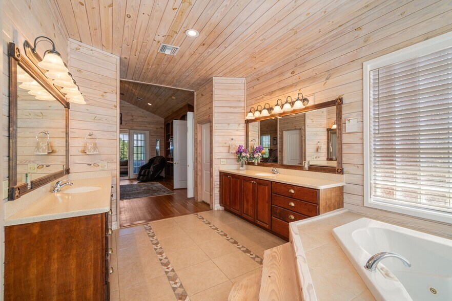 More Photos Of 7650 N Whippoorwill Ter, Hernando Horse Stables For Sale