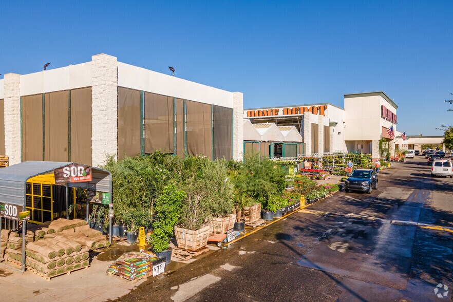 More Photos Of 13764 W Bell Rd, Surprise Unknown For Lease