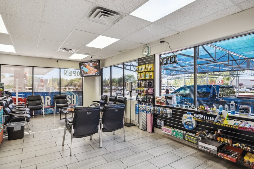 More Photos Of 12621 N Paradise Village Pky W, Phoenix Service Station For Sale