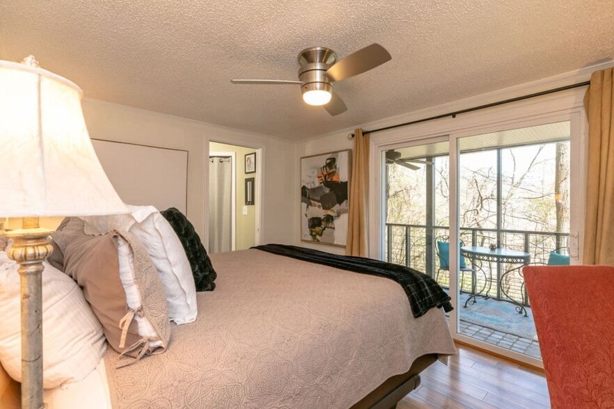 More Photos Of 7 N Delano Rd, Asheville Apartments For Sale