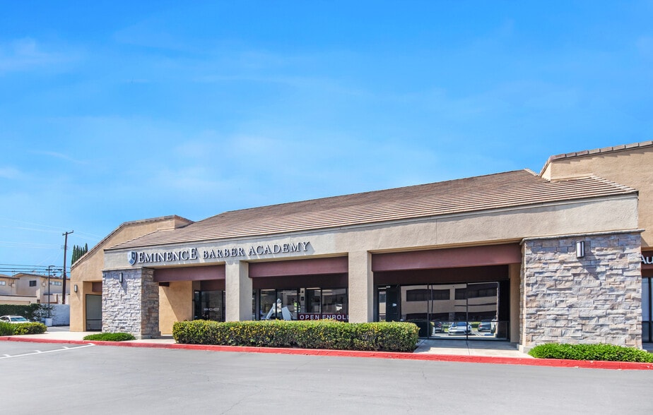 More Photos Of 559 N Mountain Ave, Upland Unknown For Lease