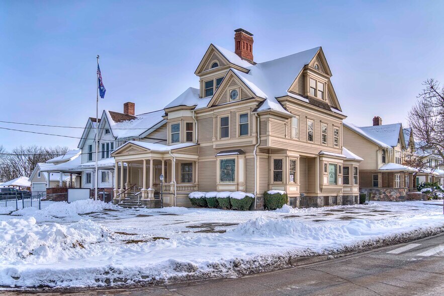 More Photos Of 601 S Jackson St, Jackson Office For Sale