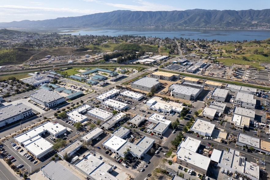 More Photos Of 560 Birch St, Lake Elsinore Manufacturing For Sale
