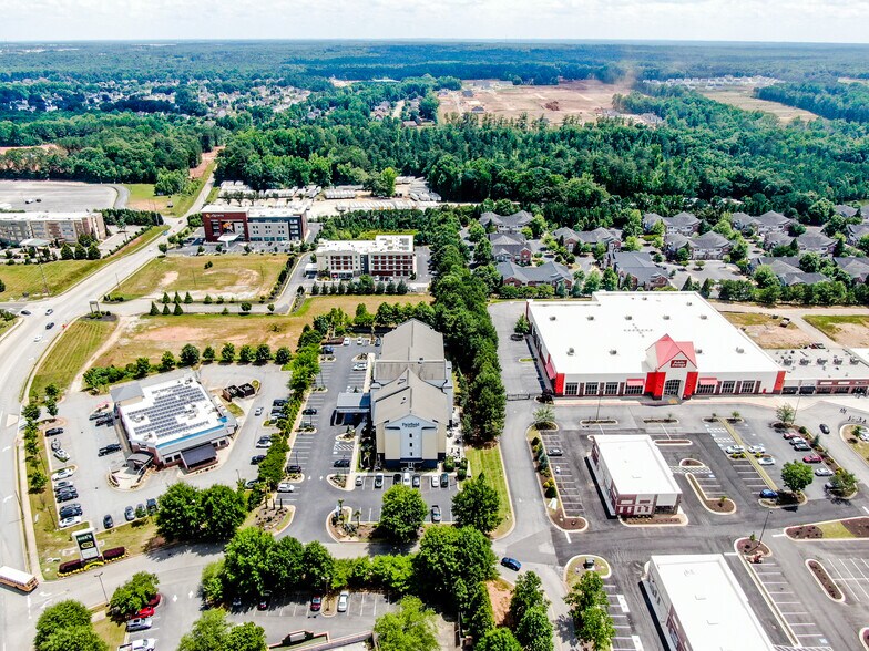 More Photos Of 30 Mill Rd, McDonough Hotel For Sale