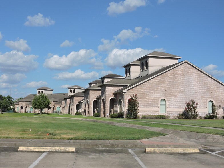 More Photos Of 134 Eldridge Rd, Sugar Land Office Residential For Lease