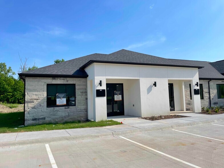 More Photos Of 3721 S Stonebridge Dr, McKinney Medical For Lease