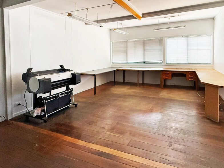 More Photos Of 453 Ocean Dr, Laurieton Office For Lease