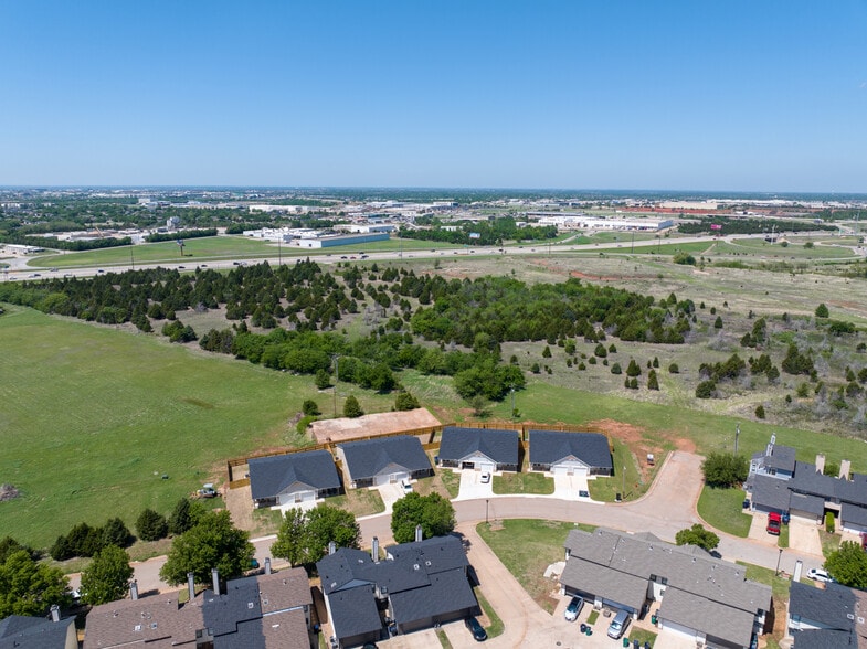 More Photos Of 11501 N Oklahoma Ave, Oklahoma City Apartments For Sale