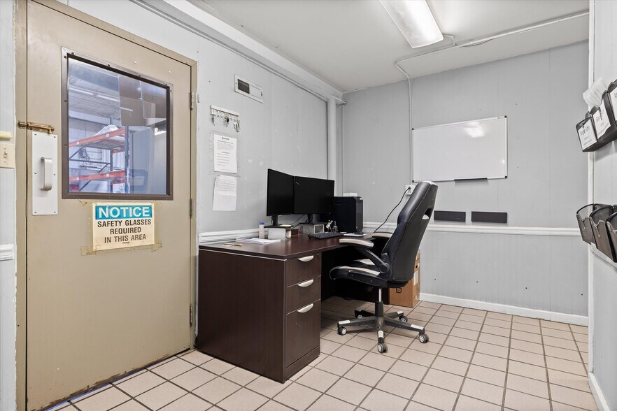 More Photos Of 1410 Workman Rd, Chattanooga Manufacturing For Lease