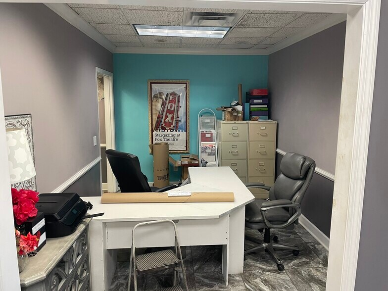 More Photos Of 295 Racetrack Rd, McDonough Flex For Sale