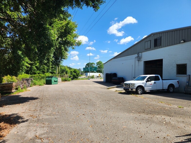 More Photos Of 5365 Willis Rd, Theodore Service For Sale