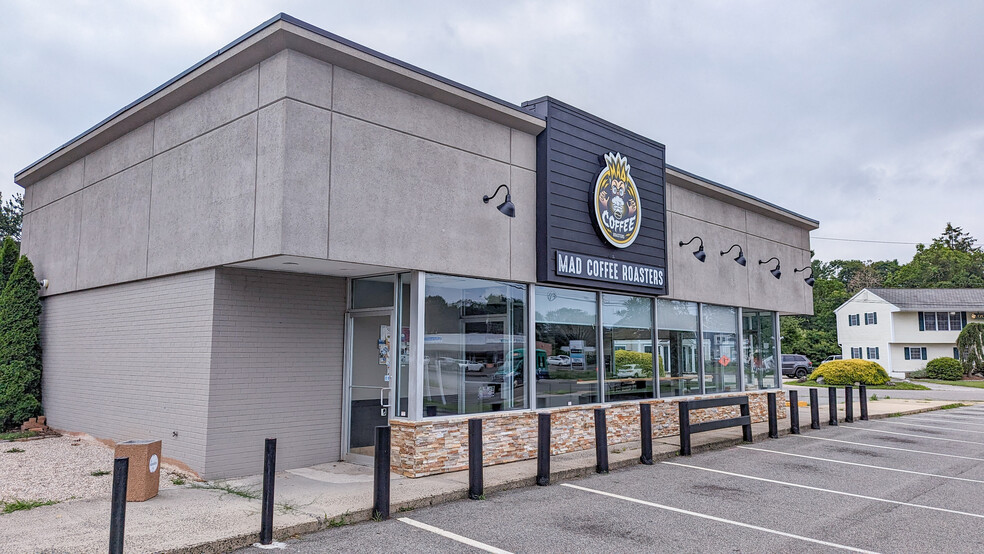 Primary Photo Of 744 Boston Post Rd, Old Saybrook Storefront Retail Office For Sale