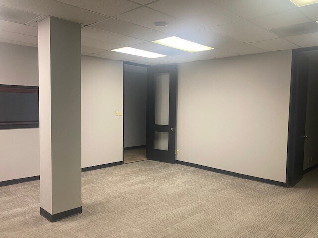 More Photos Of 3300 N A St, Midland Unknown For Lease