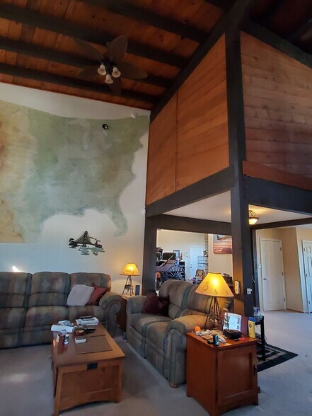 More Photos Of 13279 Roadrunner Loop, Red Bluff Airplane Hangar For Sale