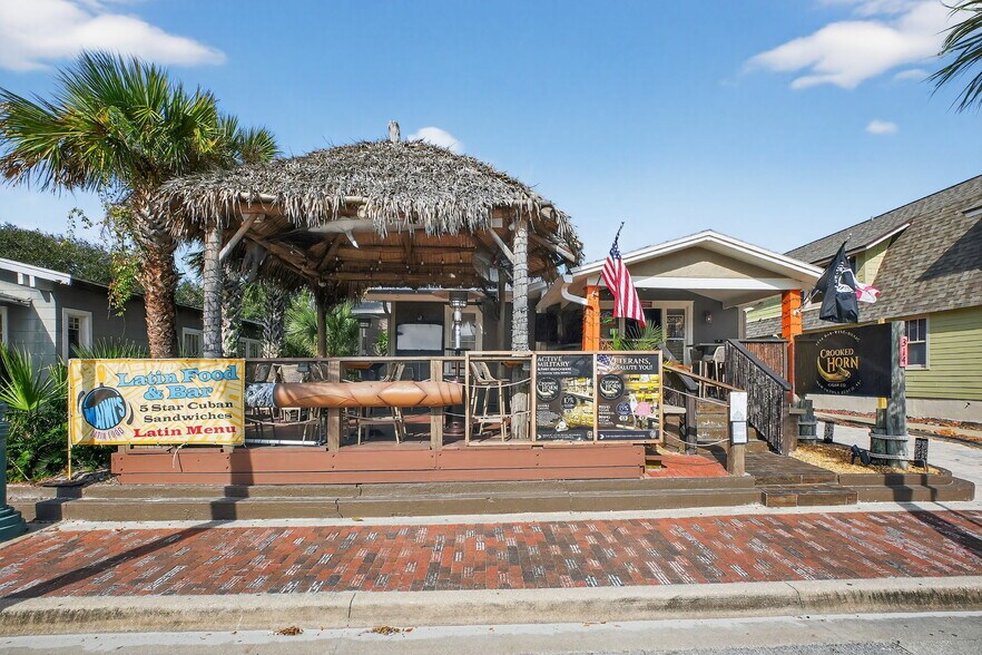 Primary Photo Of 314 Flagler Ave, New Smyrna Beach Storefront For Sale
